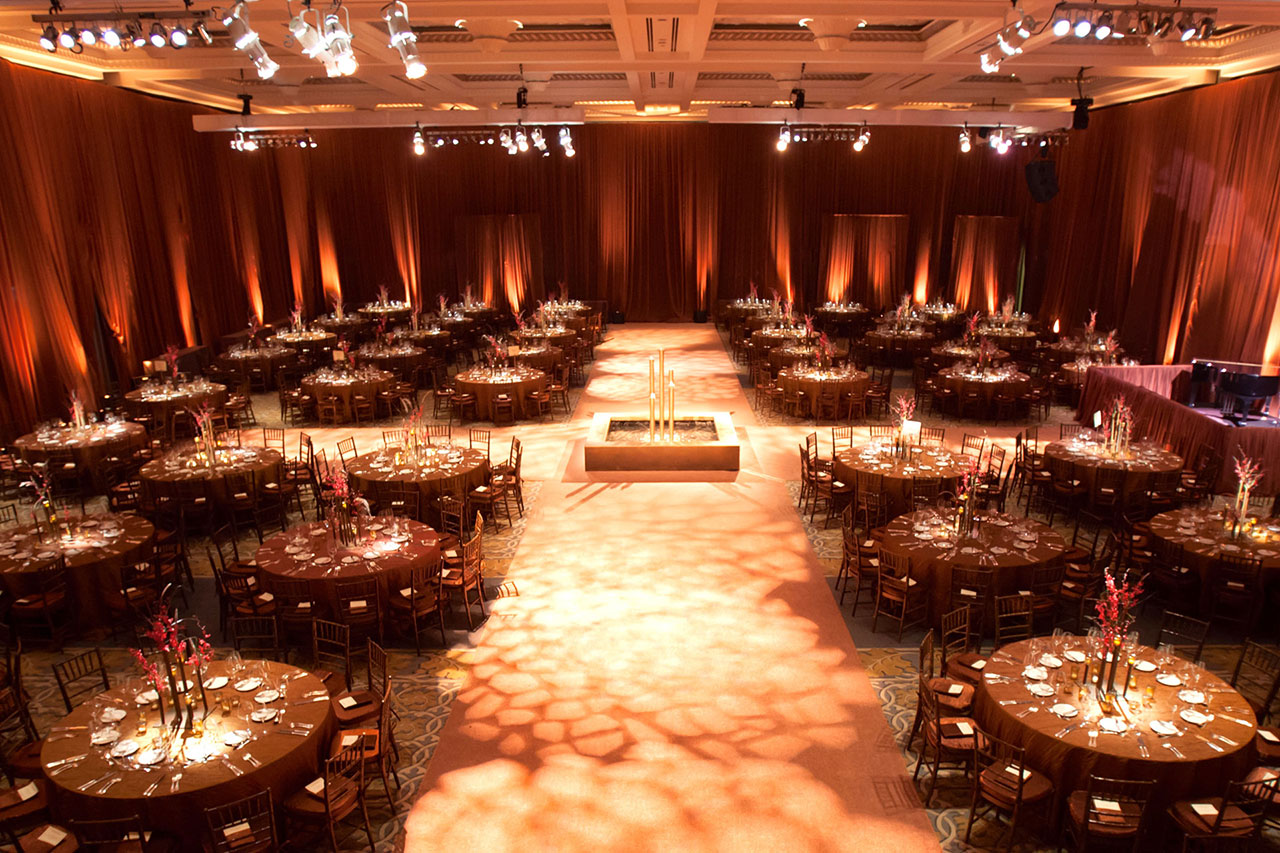 Elegant Corporate Holiday Party for Seven Hundred